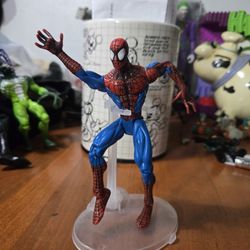 Toy Biz 1997 Spider-Man action figure,  from  "Web Trap" series. 