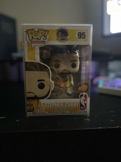 Stephen Curry pop figure