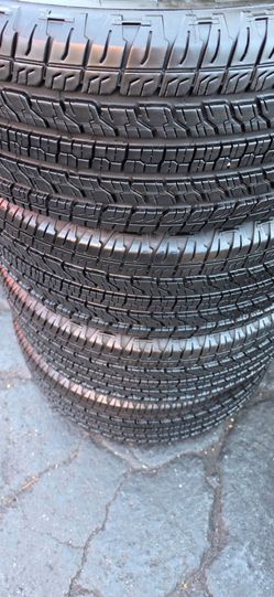 4 tires 255/65r17 Goodyear wrangler territory HT