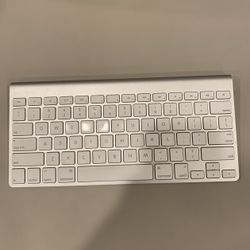 Apple Magic Keyboard  Wireless 