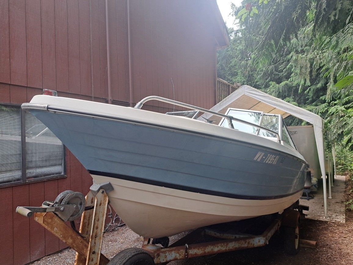 16ft Crestliner with 90hp Suzuki Outboard with Trailer