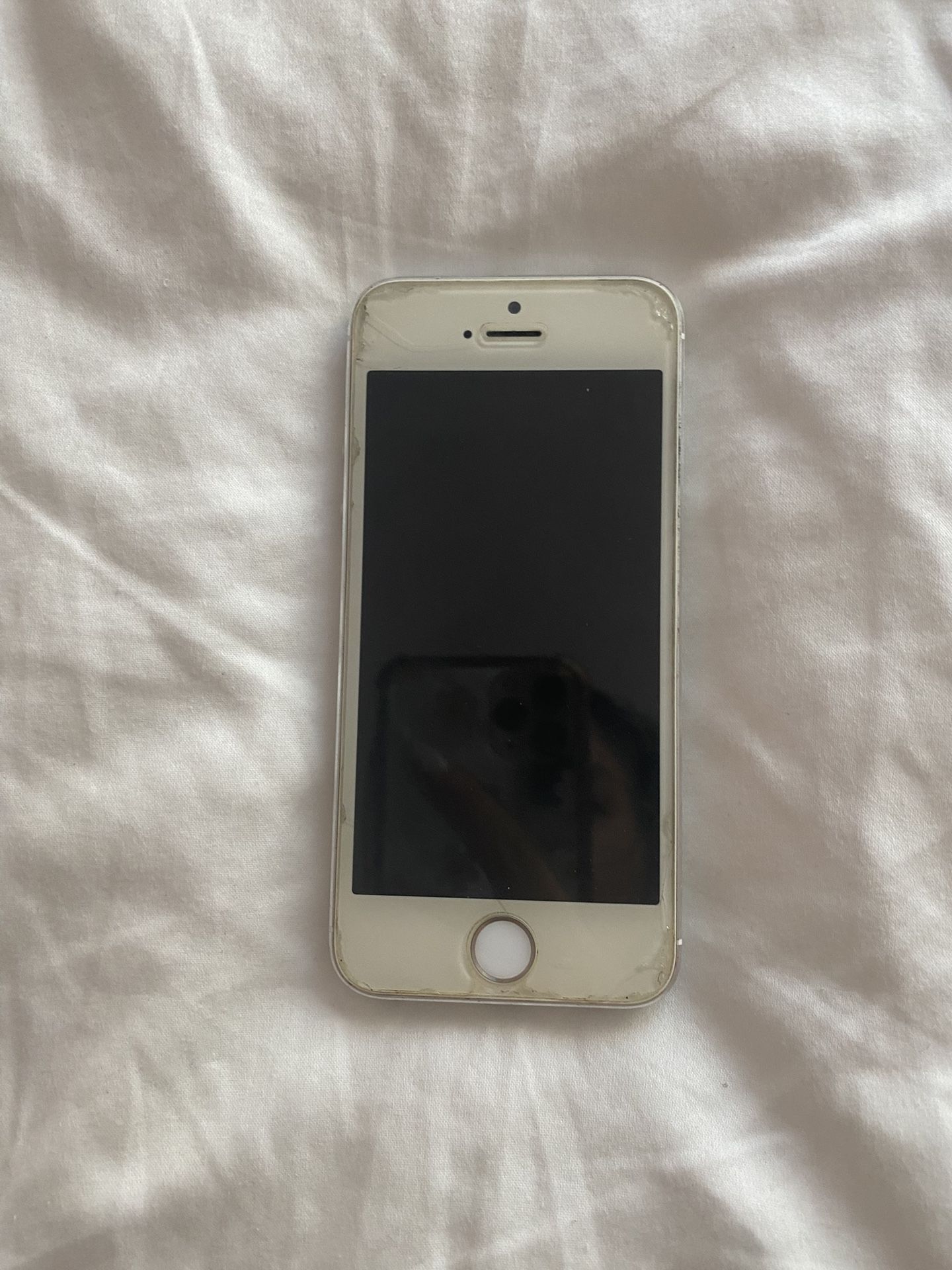 Apple iPhone 5 (pre-owned)
