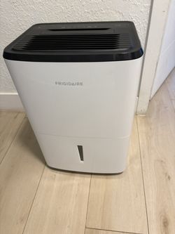 Dehumidifier 