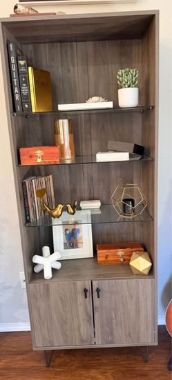 Modern bookshelf