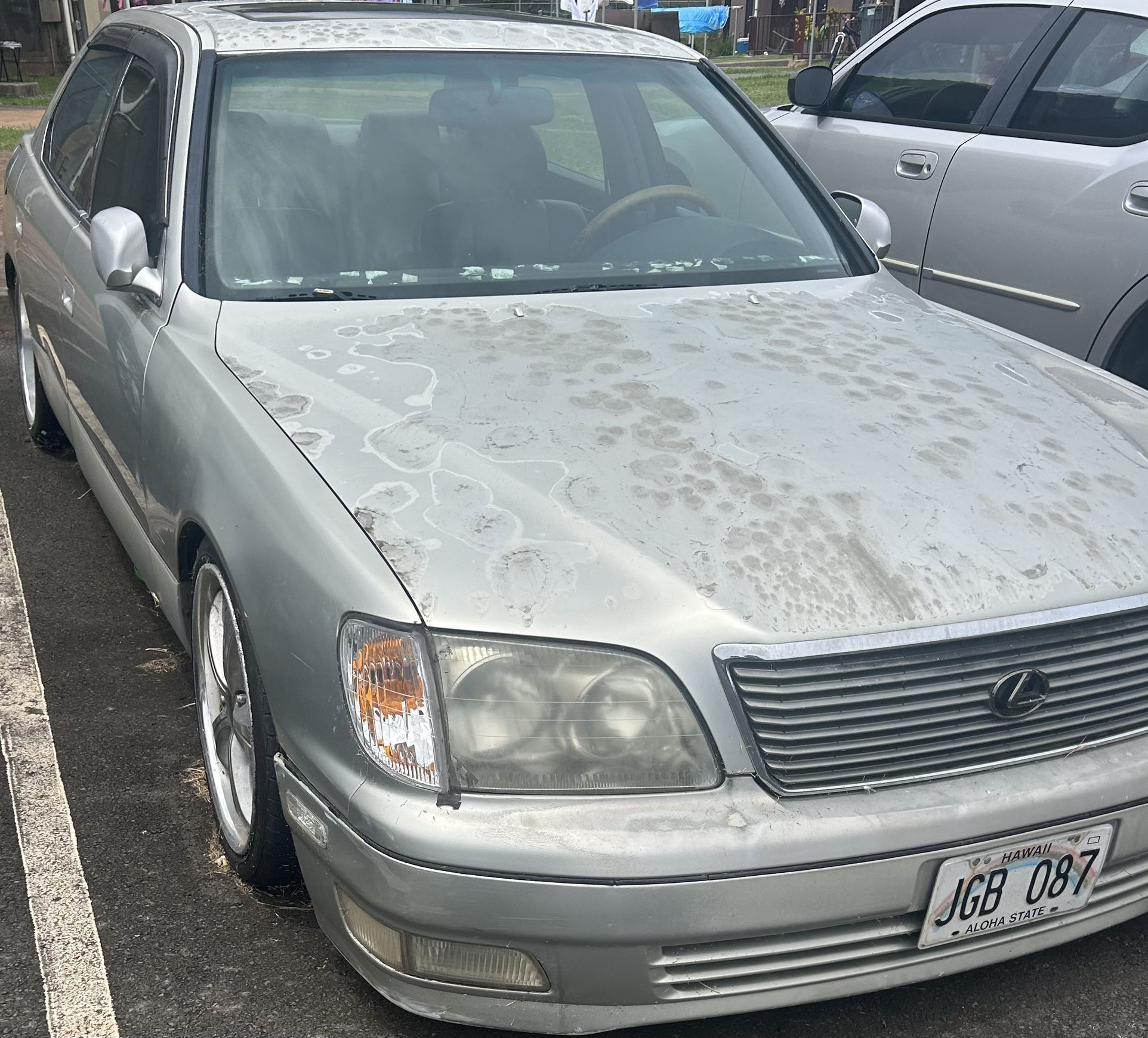 2000 Lexus LS 400