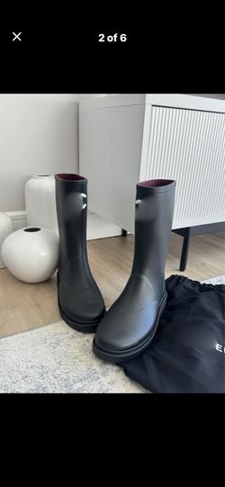 Cha el Rain Boots size 10.5