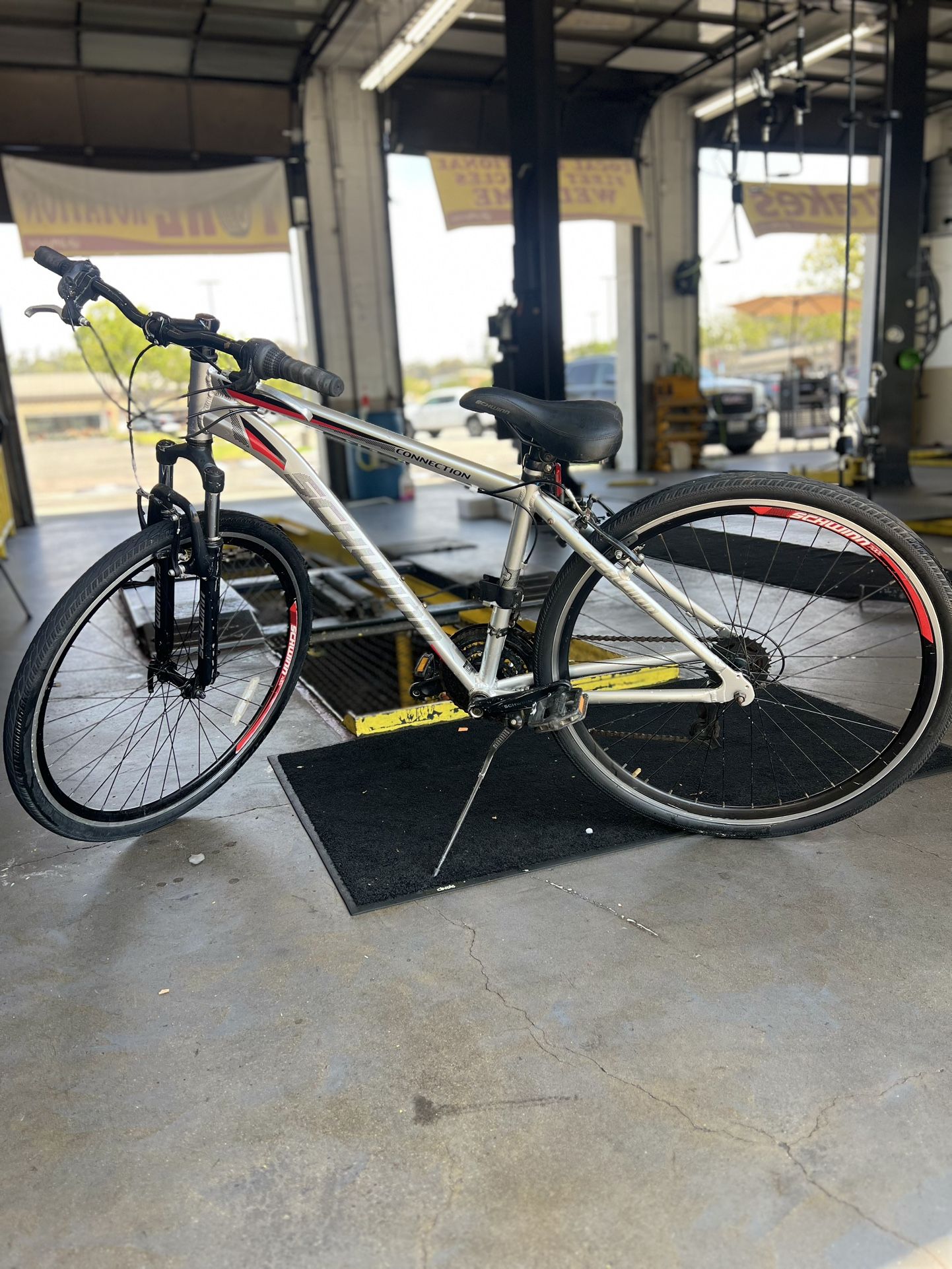 Schwinn Connection 7 Speed Bike
