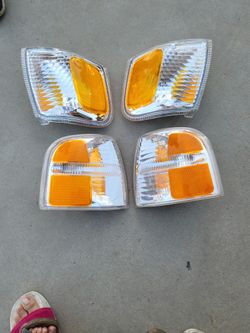 2002 Explorer Headlights