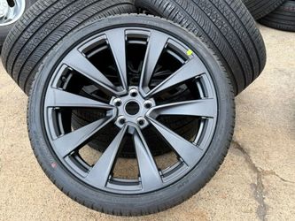 FREE DELIVERY NEW OEM SET 2025 Tesla Model X Plaid Wheels 265/35/22 and 285/35/22 Pirelli A/S
