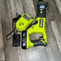 RYOBI 18V SAWZALL WITH BATTERY AND CHARGER 