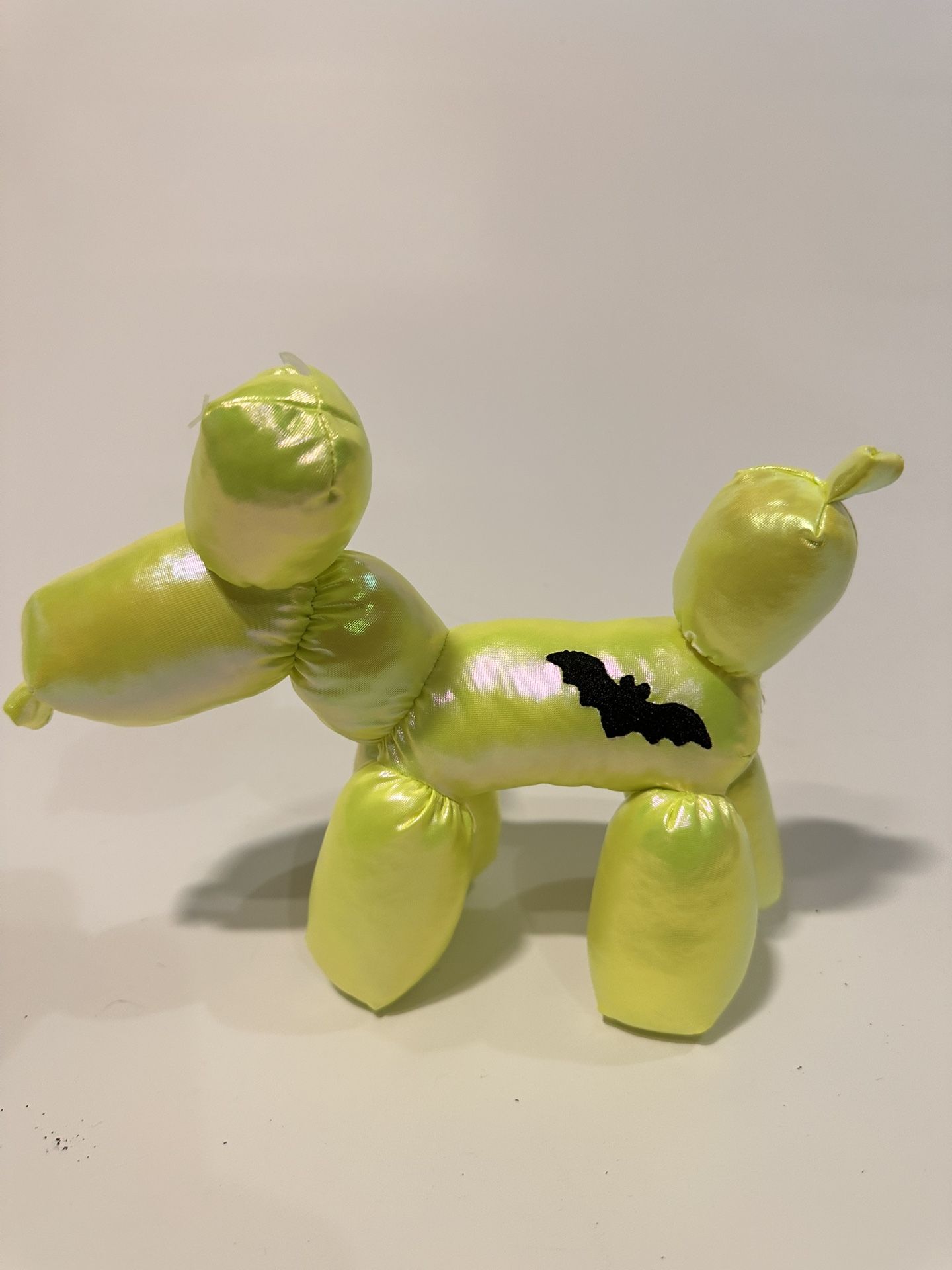 Neon Balloon Dog Decor (Shiny Green)