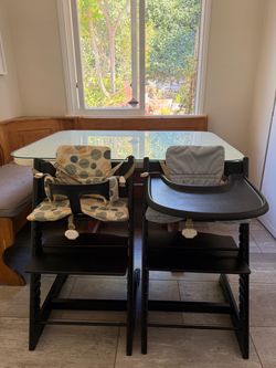 Stokke tripp trapp high chairs in black