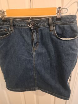 Denim skirt