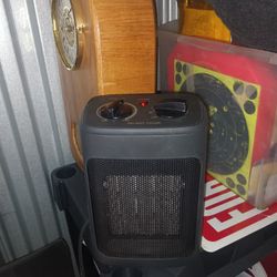 Space Heater- Mainstays 1500W Ceramic
