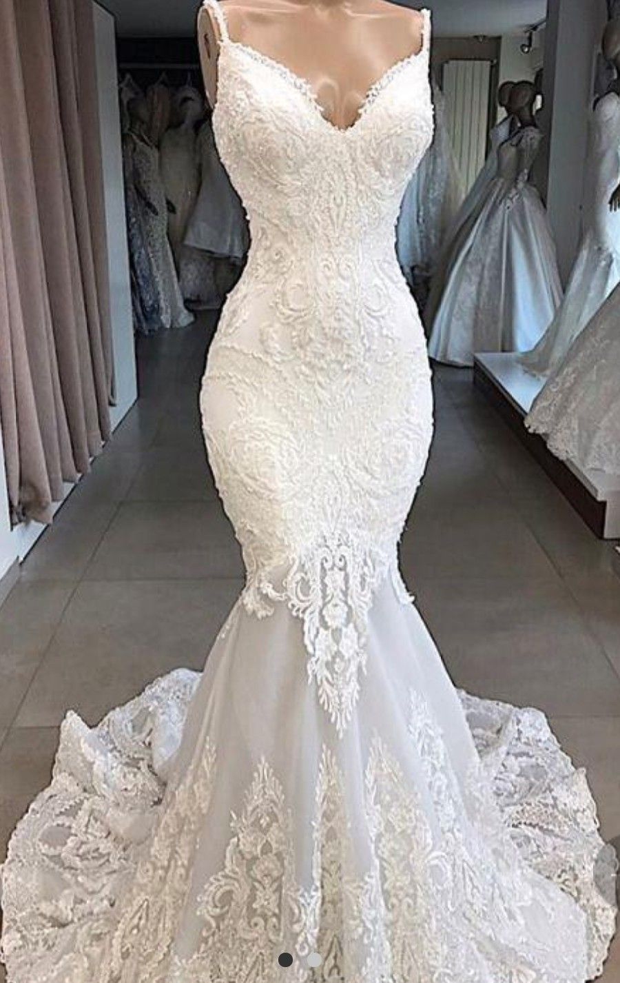 Elegant Tulle Spaghetti Strap Beaded Lace Mermaid Dress