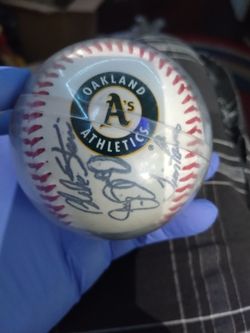 1999 Oakland A's full roster autographed baseball