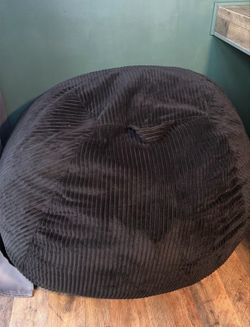 Large beanie chair