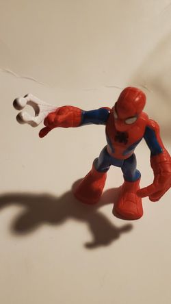 spiderman shooting web toy