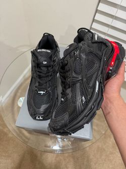 Balenciaga runners LED