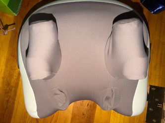 NEW HIZOO Shoulder & Neck Massager Pillow – In Box