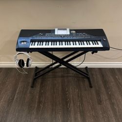 Korg Pa800 