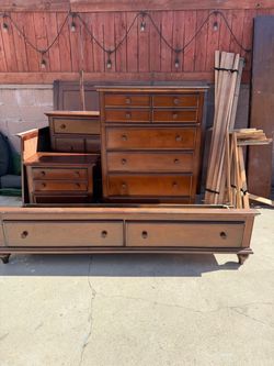 Wood Bedroom Set with Bed Frame and Dressers