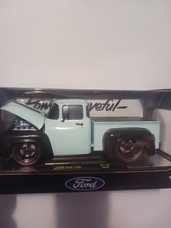 Hot Wheels M2 1956 Ford 100 Chase
