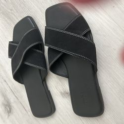 Black Flats $15