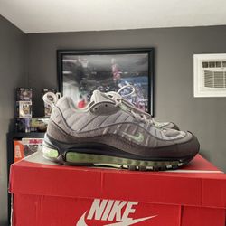 Air Max 98 Mint Green (2018 Mint Pack) Size 9