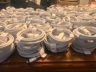 Bulk Lot of iPhone Charging Cables (USB-C to Lightning) – Brand New