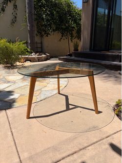 Mid Century Modern Coffee Table: 35”