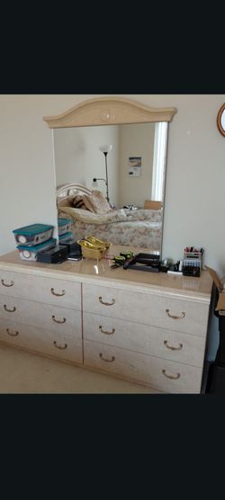 Free bedroom set