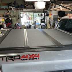 Hard Toyota Tonneau Bed Cover