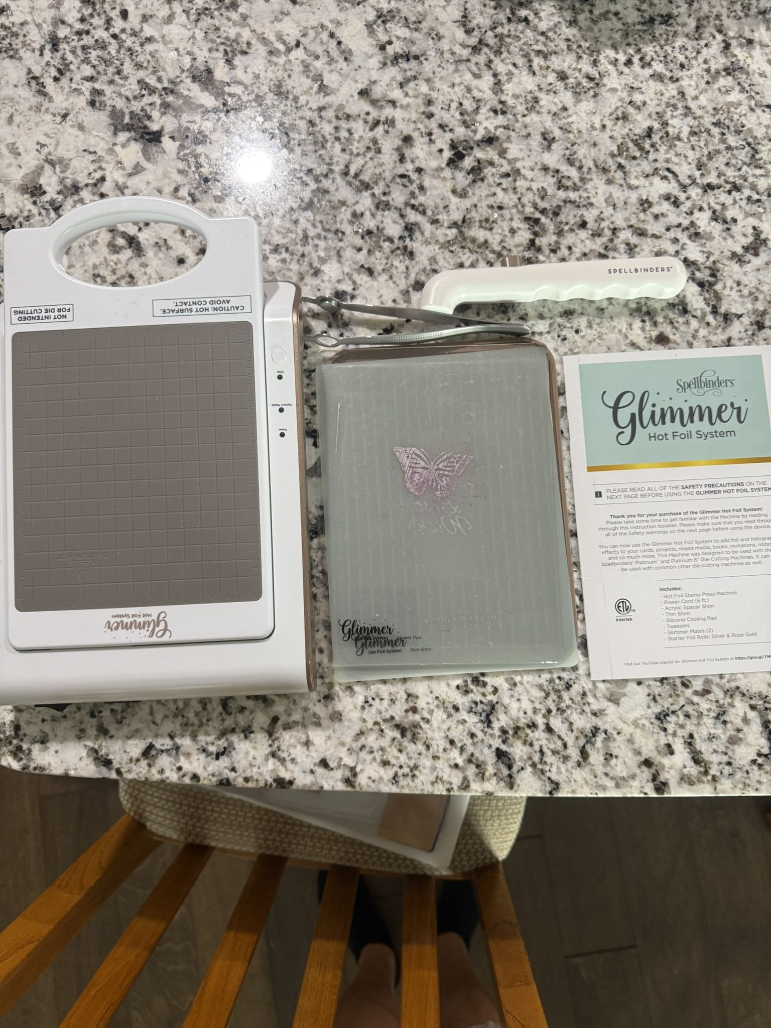 Spellbinders Glimmer Hot Foil System