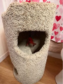 Cat condo (28” tall  x  15” wide)