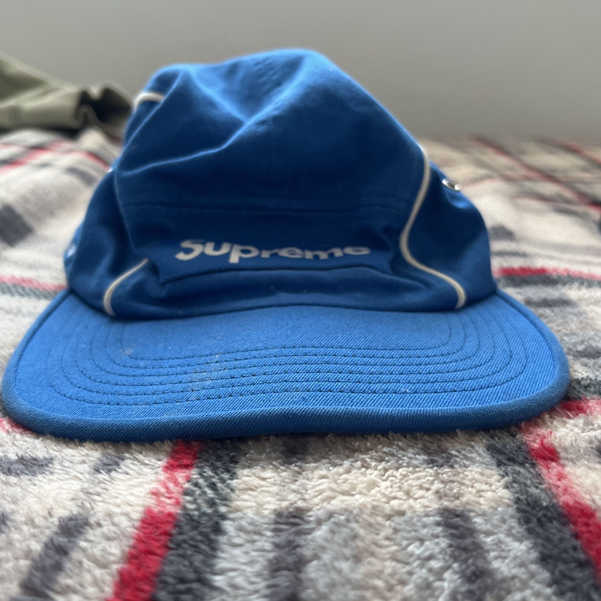 Supreme hat 