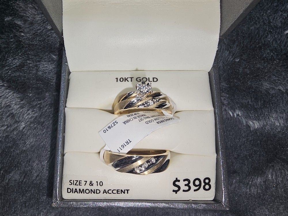10K Gold Diamond Accent Trio Engagement Ring Bridal Set