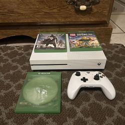 Xbox One S Console + Controller + Game Bundle – Works Great