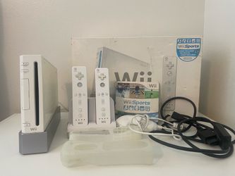 Nintendo Wii with With wii sports game (CIB)