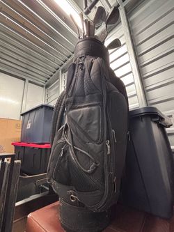 Black Golf Bag with Clubs
