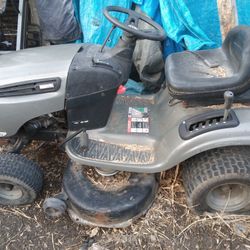 Craftsman Riding Lawn Mower
