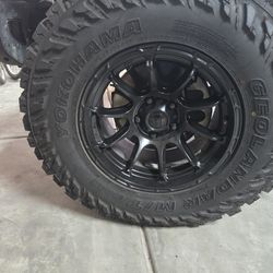 Fuel Wheels and Tires 295 70 R17