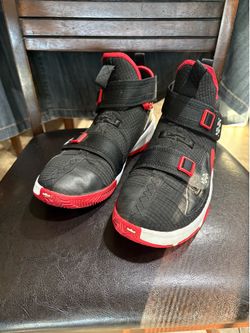 Nike LeBron Soldier 13 FSG kids size 7