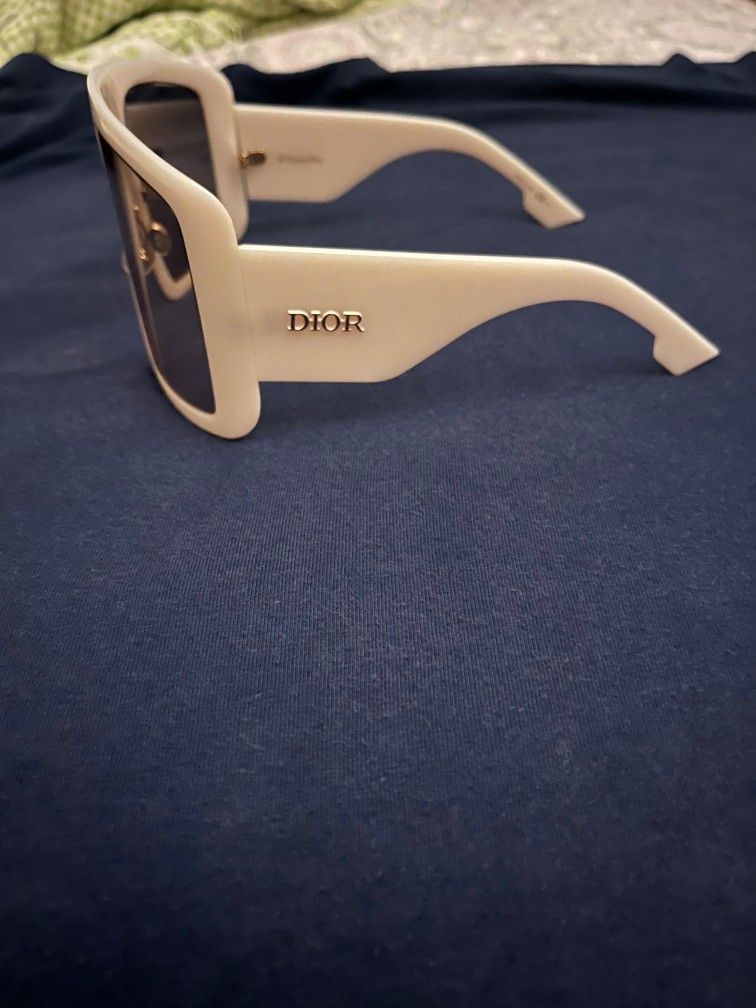 Dior Women Sunglasses 