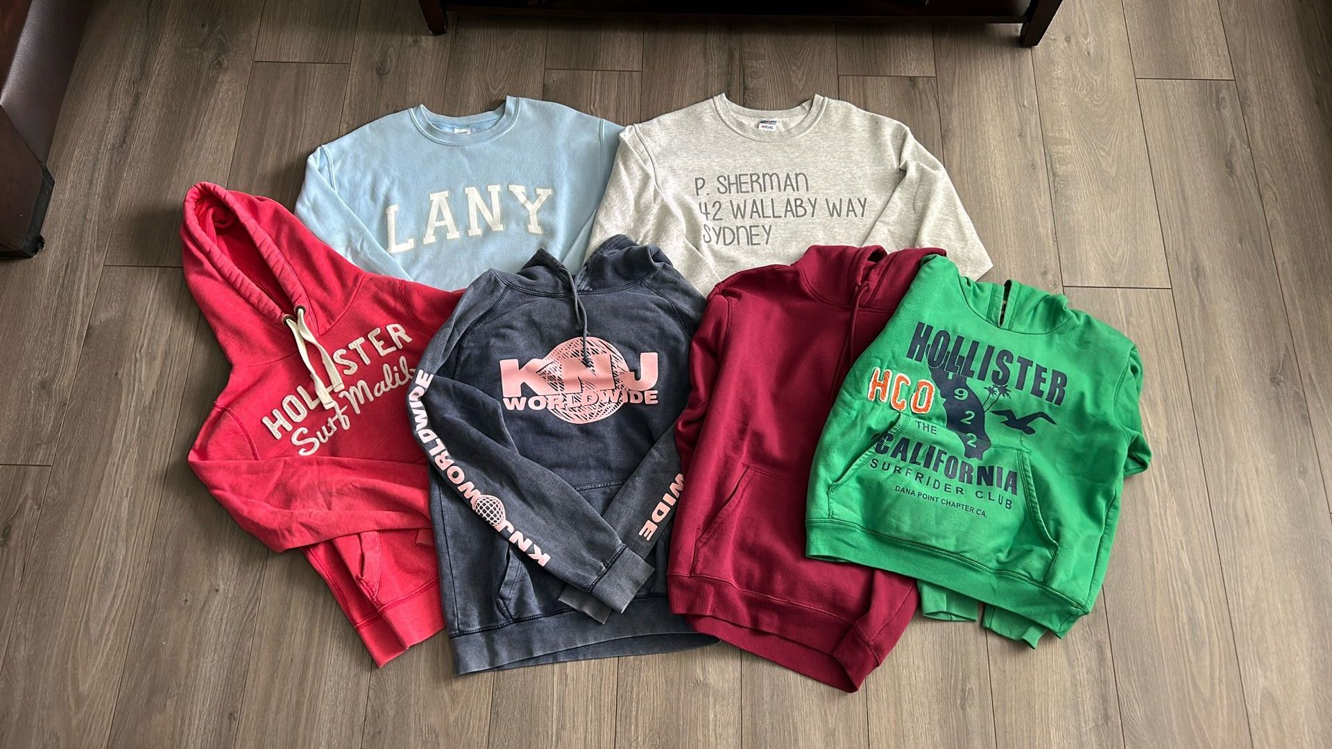 Hoodies and Crewnecks (Hollister, H&M, Merch)