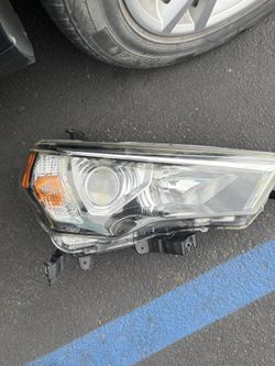 2014-2020 Toyota 4runner Rt Headlight