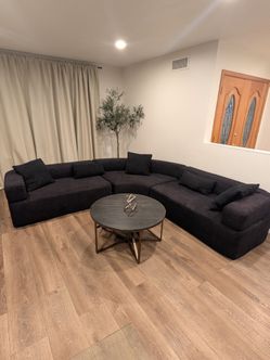 Boucle Cyrved Sectional Free Delivery $325