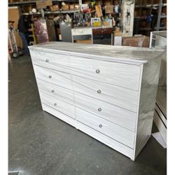 Dresser/ Eight drawers dresser