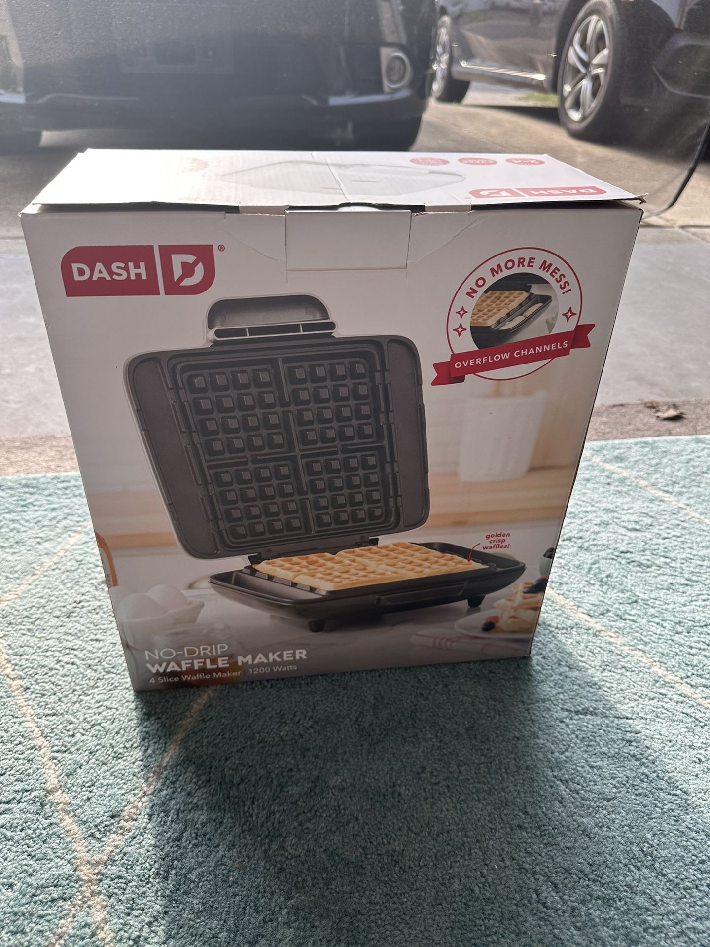 DASH No-Drip Waffle Maker