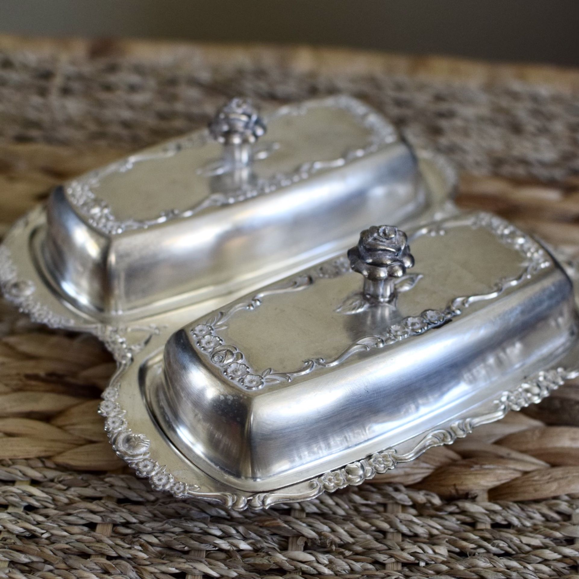 Vtg F. B. Rogers Silver Co. Double Butter Dish With Lids & Glass Inserts